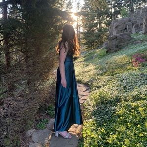Jessica McClintock Vintage Green Satin Prom Dress